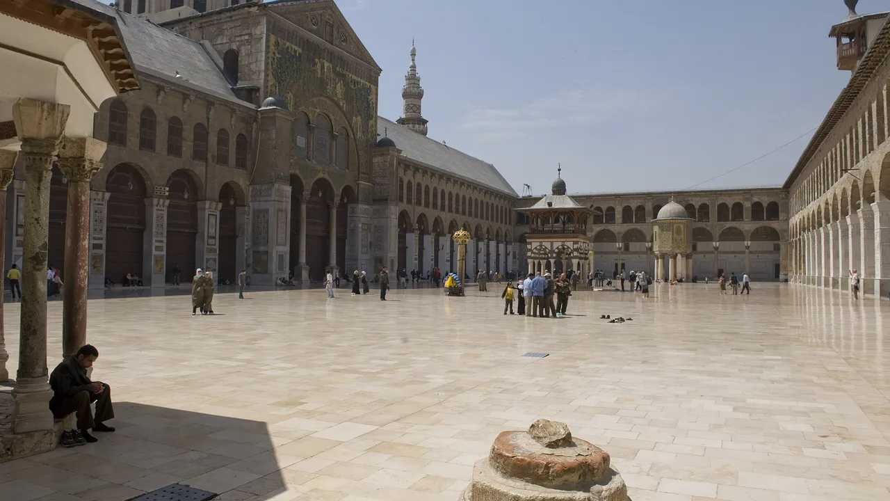 The Umayyad Mosque of Damascus, among the oldest monumental mosques. (Wikimedia Commons)