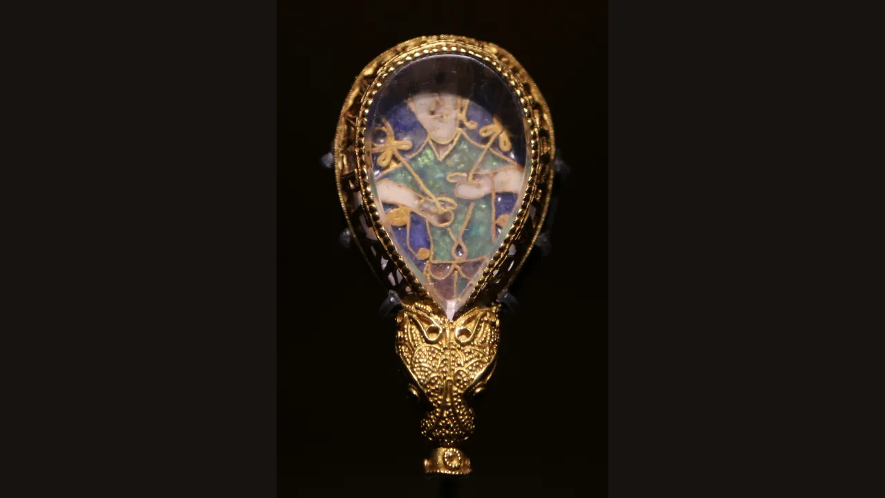 The Alfred Jewel, made in the reign of Alfred the Great (Ashmolean Museum, photograph via Wikimedia Commons)