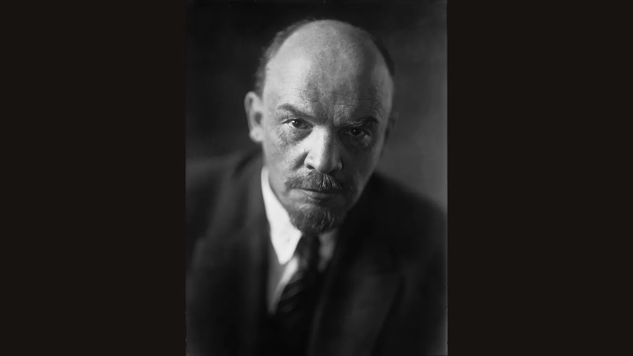 Vladimir Lenin in 1920, photograph (Wikimedia Commons)